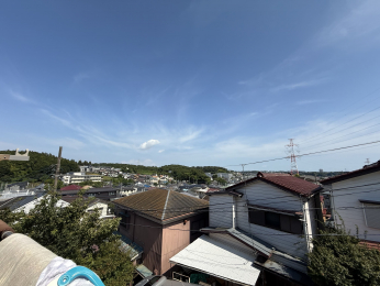 �Z�˂���̒��]�ʐ^�@-